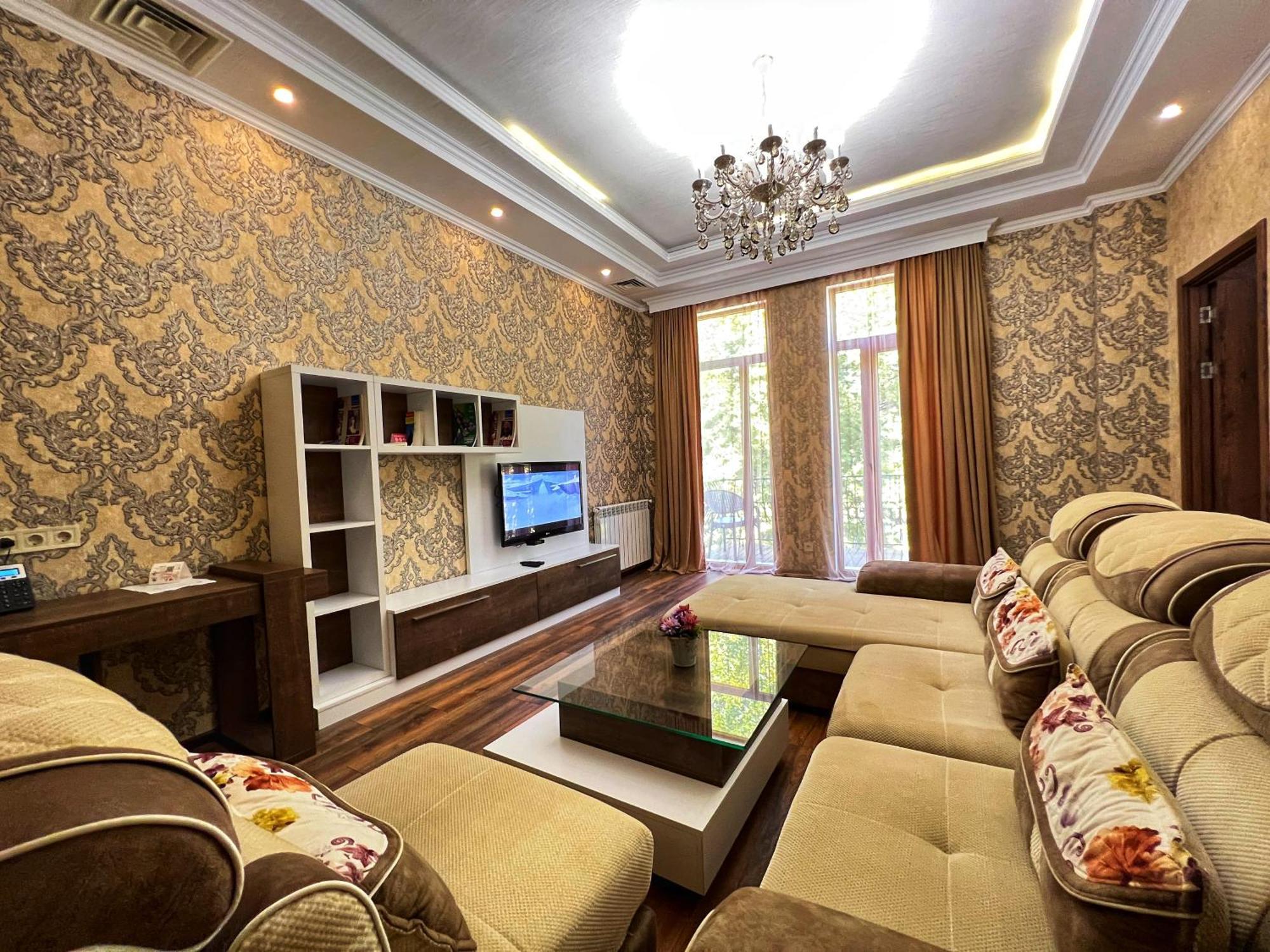 Hotel King David The Builder Kutaisi Exterior photo